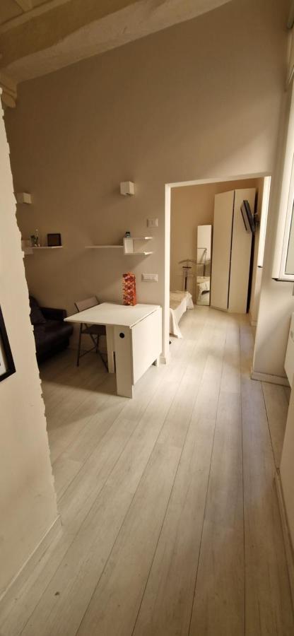 Savelli Apartment Old Town - Near Navona Place Roma Eksteriør bilde
